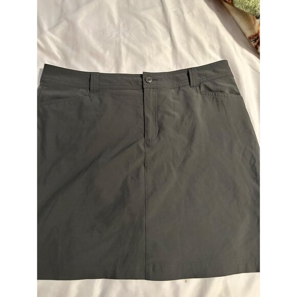 Eddie Bauer Womens Gray Skort Size 14 Lightweight Casual Design With Pockets - Picture 2 of 4